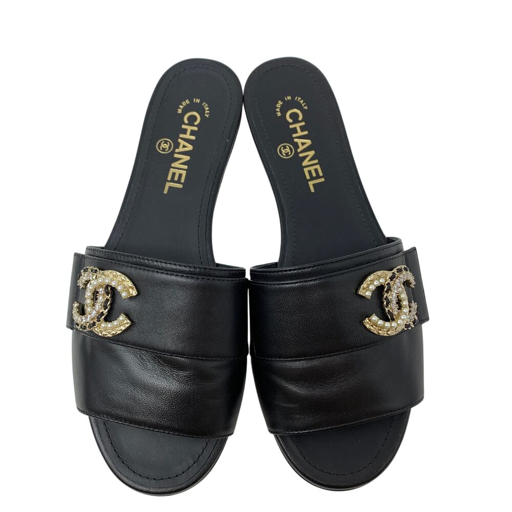 Chanel CC Pearl Logo Leather Mule Sandals Black Size 38 US 7.5 New With Box